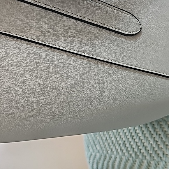 Nine West Bag w/Crossbody bonus - Picture 4 of 6